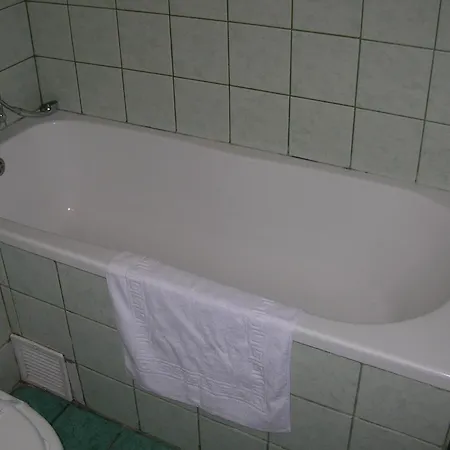 Hotel Federatia Romana De Scrima - Floreta De Aur Bucharest