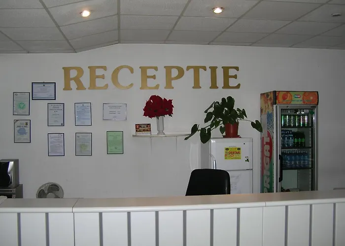 Hotel Federatia Romana De Scrima - Floreta De Aur